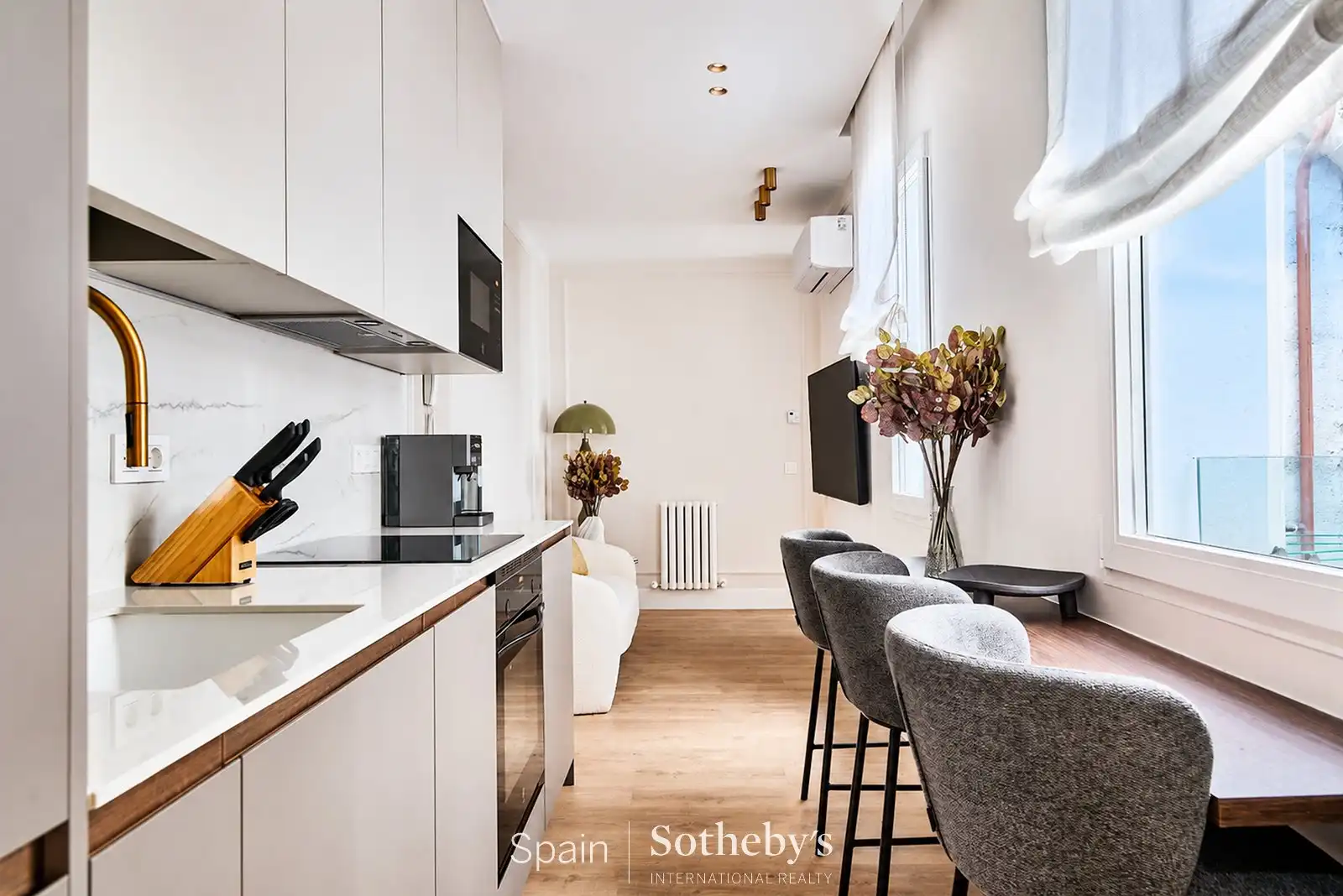 Cuina de Apartament en venda en Madrid amb Aire condicionat, Calefacció i Terrassa