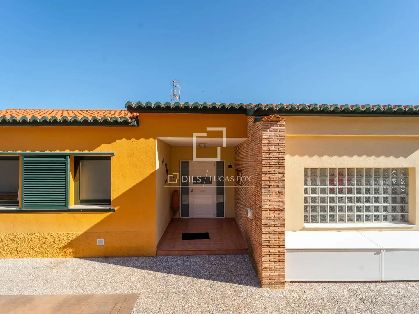 Exterior view of Houses for sale in Sagunto / Sagunt  with Air Conditioner, Heating and Private garden