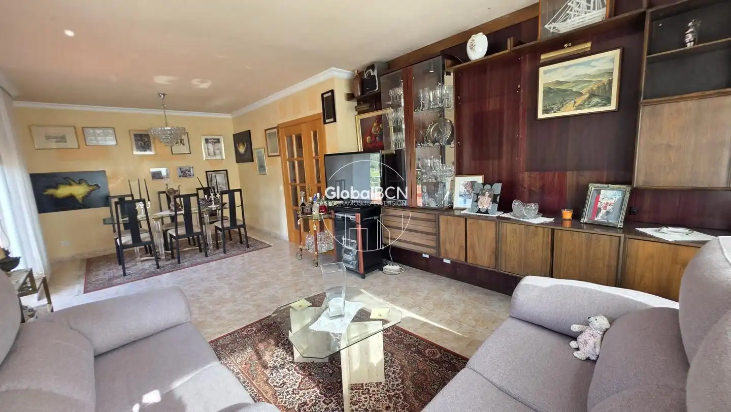 Casa a schiera con giardino in vendita a Avinguda dels Països Catalans, imagen 10