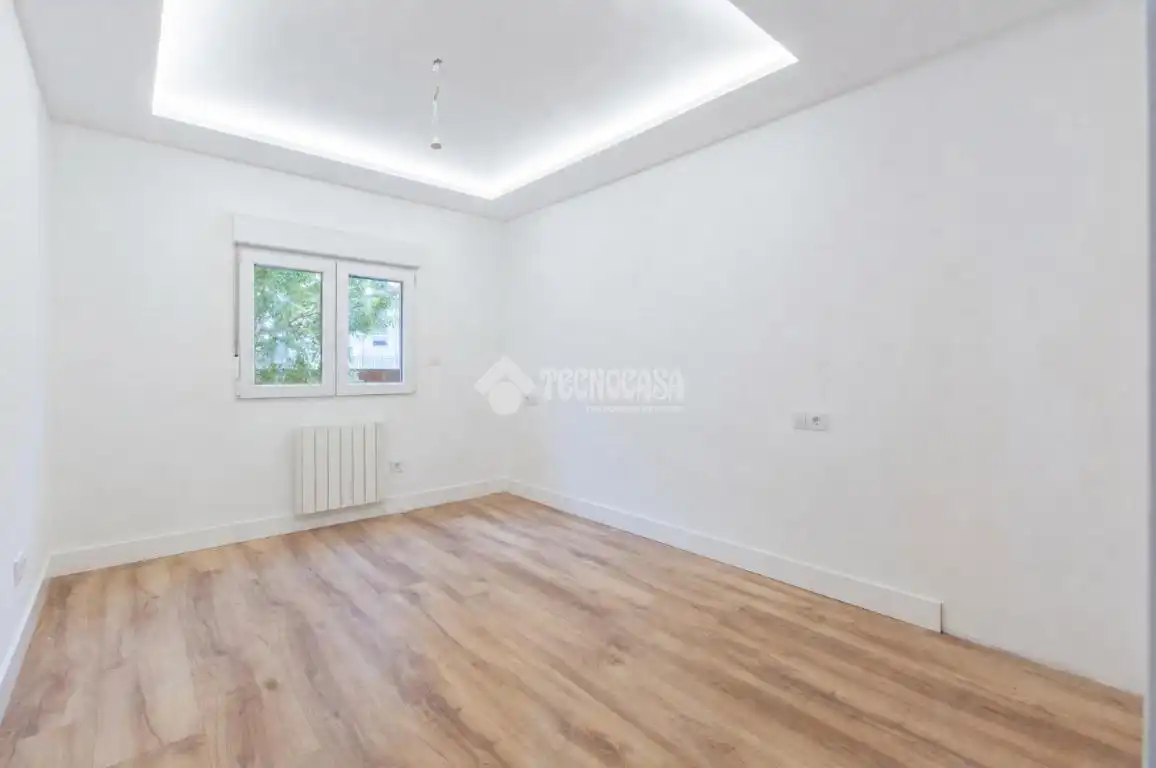 Habitación de Piso en venta en Fuencarral - El Pardo