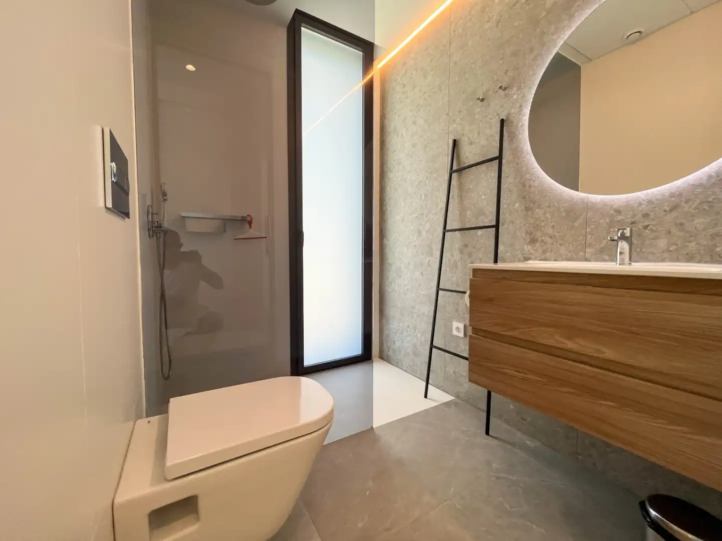 Badezimmer von Haus oder Chalet zum Verkauf in Benissa mit Klimaanlage, Heizung und Privatgarten