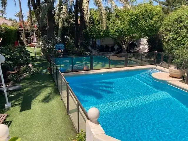 Piscina de Casa o xalet en venda en Roquetas de Mar amb Aire condicionat, Calefacció i Jardí privat