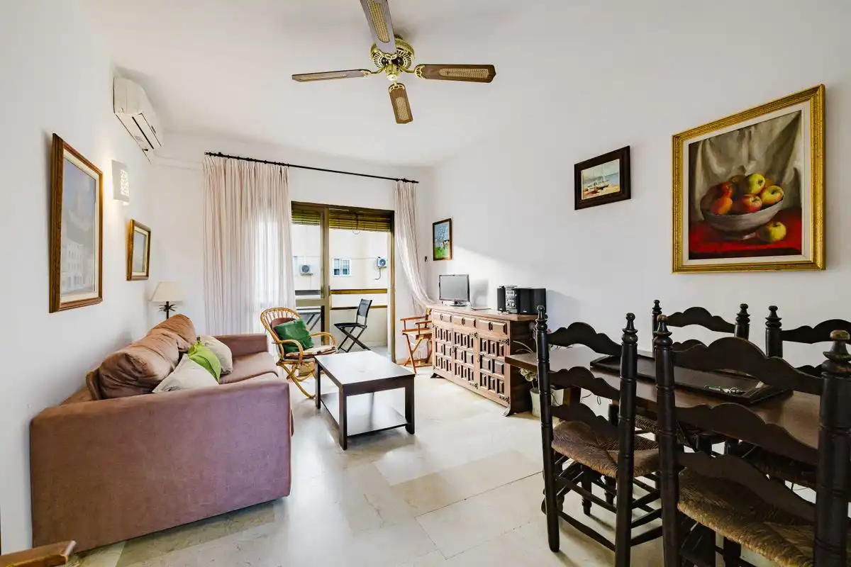 Living room of Flat for sale in Nerja  with Air Conditioner, Heating and Terrace