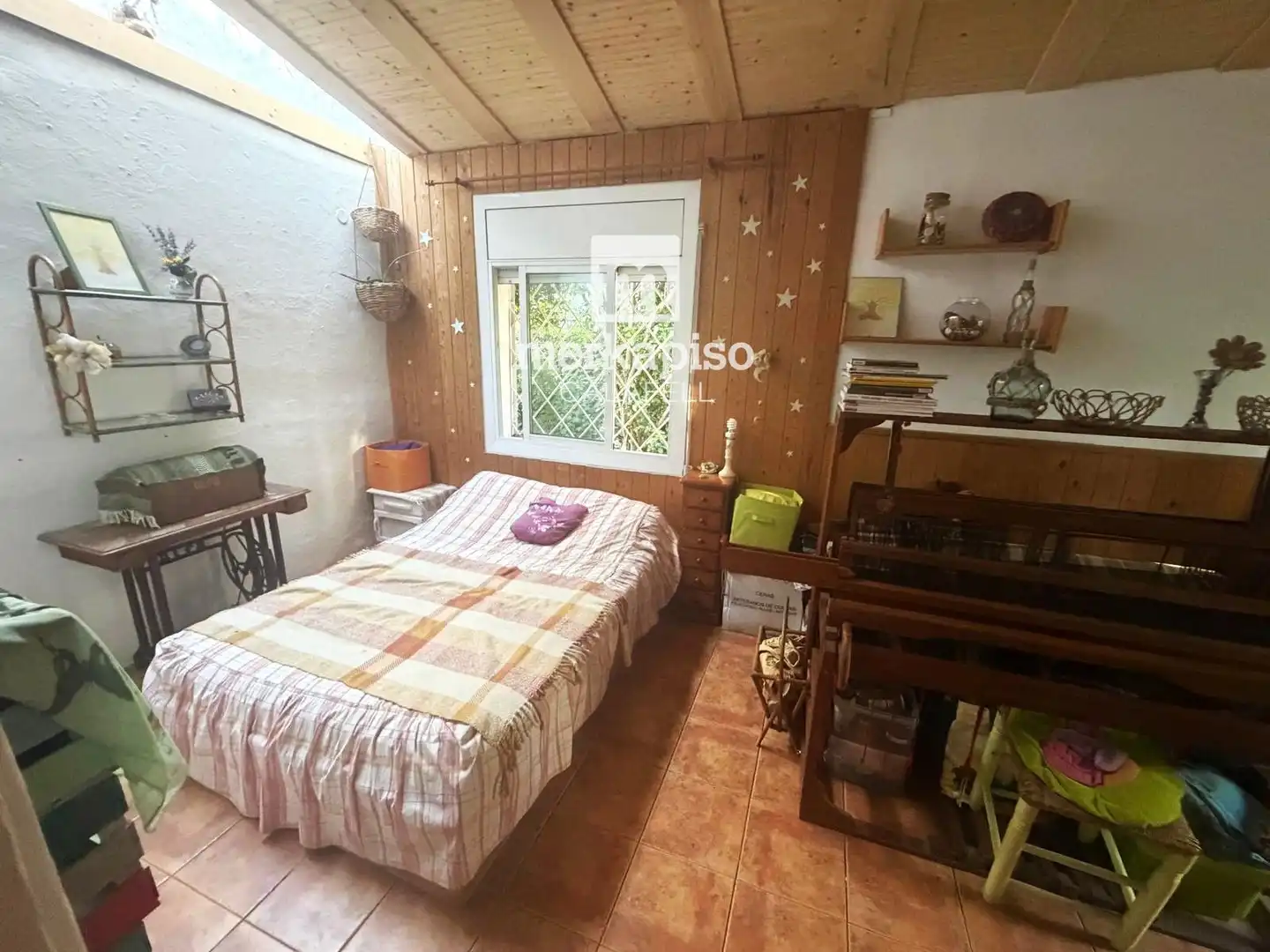 Dormitori de Casa o xalet en venda en El Montmell amb Calefacció i Jardí privat