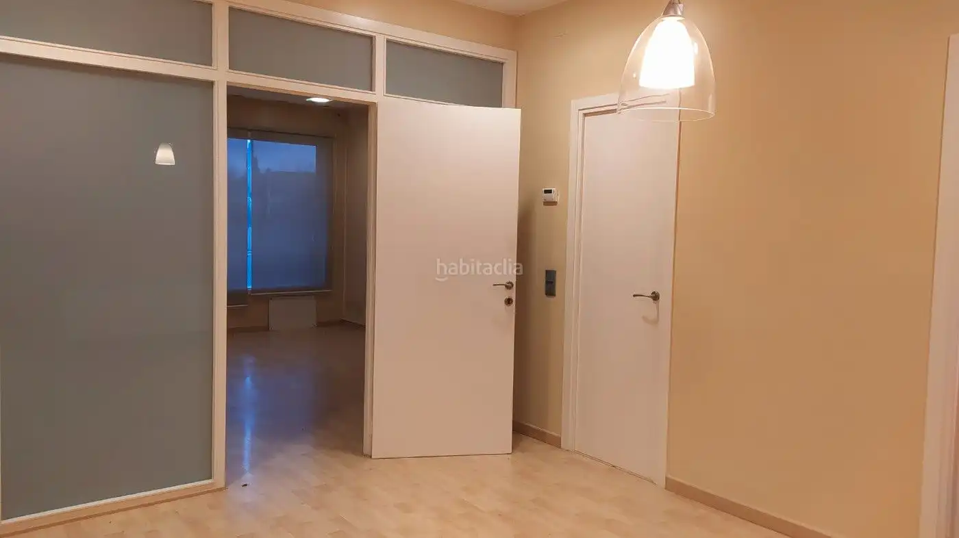 Local comercial en alquiler en Carrer Sant Marc 10, imagen 3
