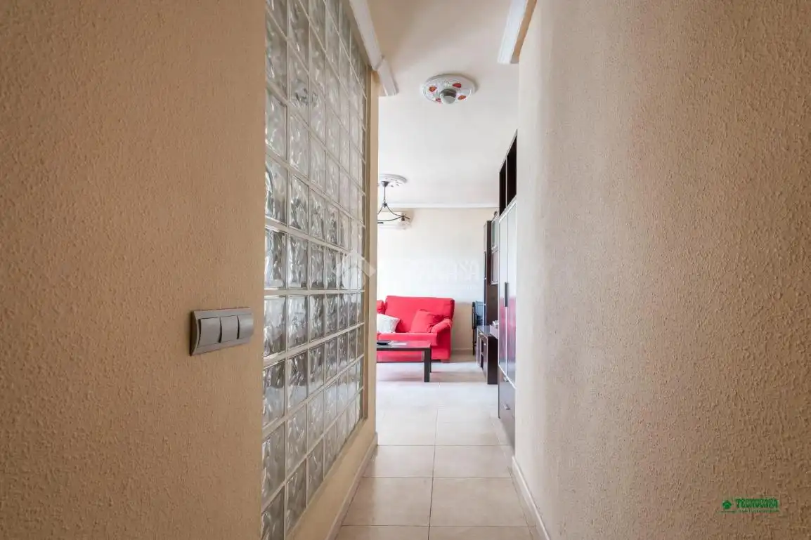 Piso en venta en Almería con Amueblado