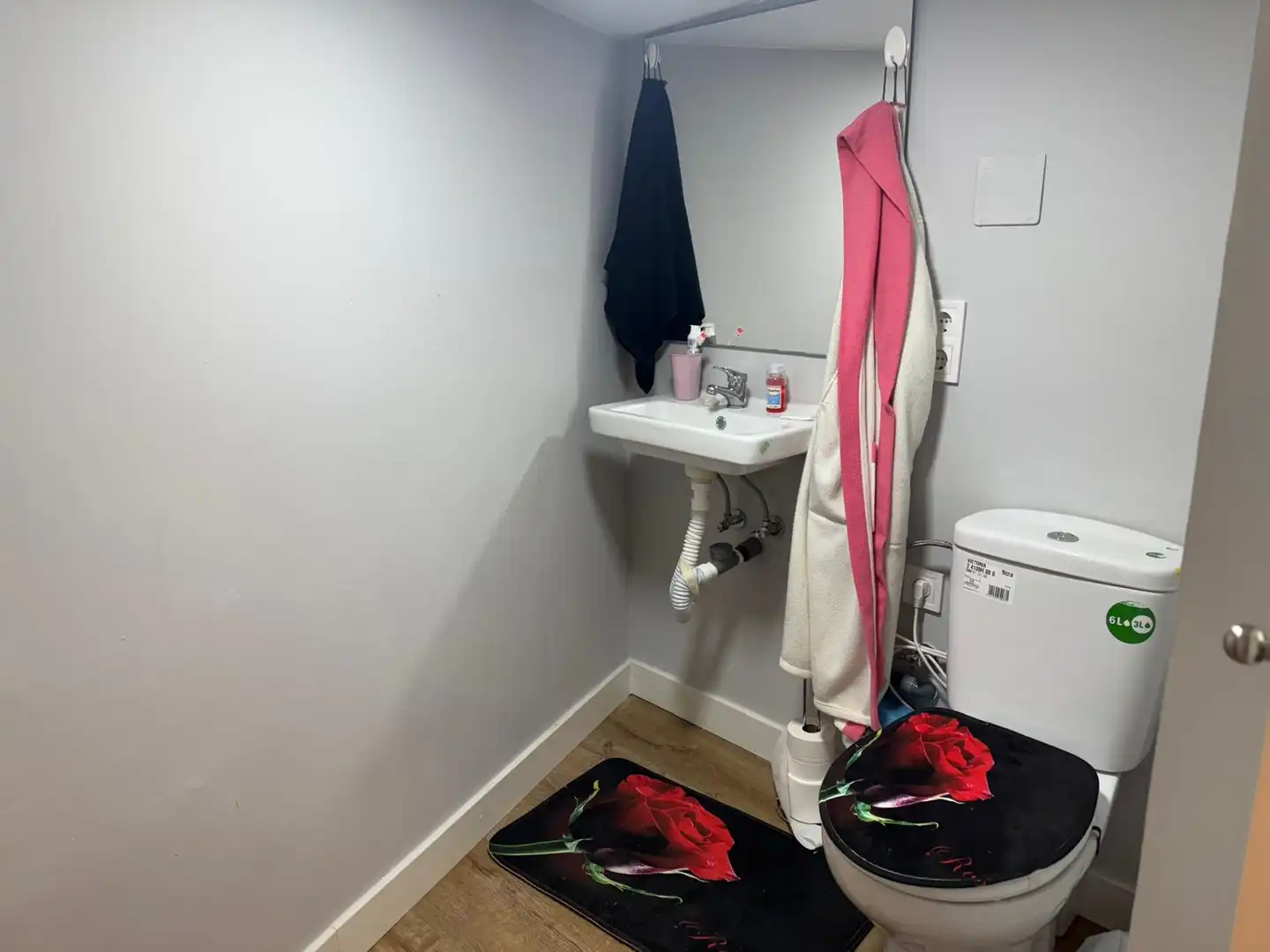 Baño de Planta baja en venta en L'Hospitalet de Llobregat con Aire acondicionado