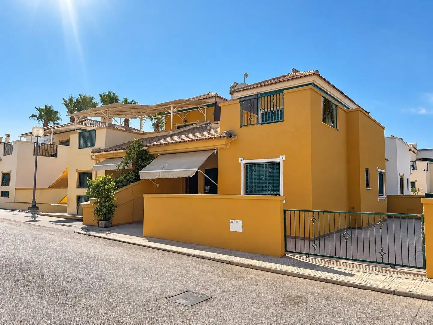Maison mitoyenne avec piscine à vendre à Almoradí, imagen 2