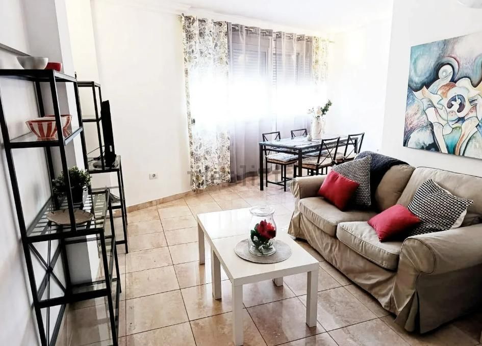 Living room of Flat to rent in  Santa Cruz de Tenerife Capital  with Terrace, Storage room and Furnished