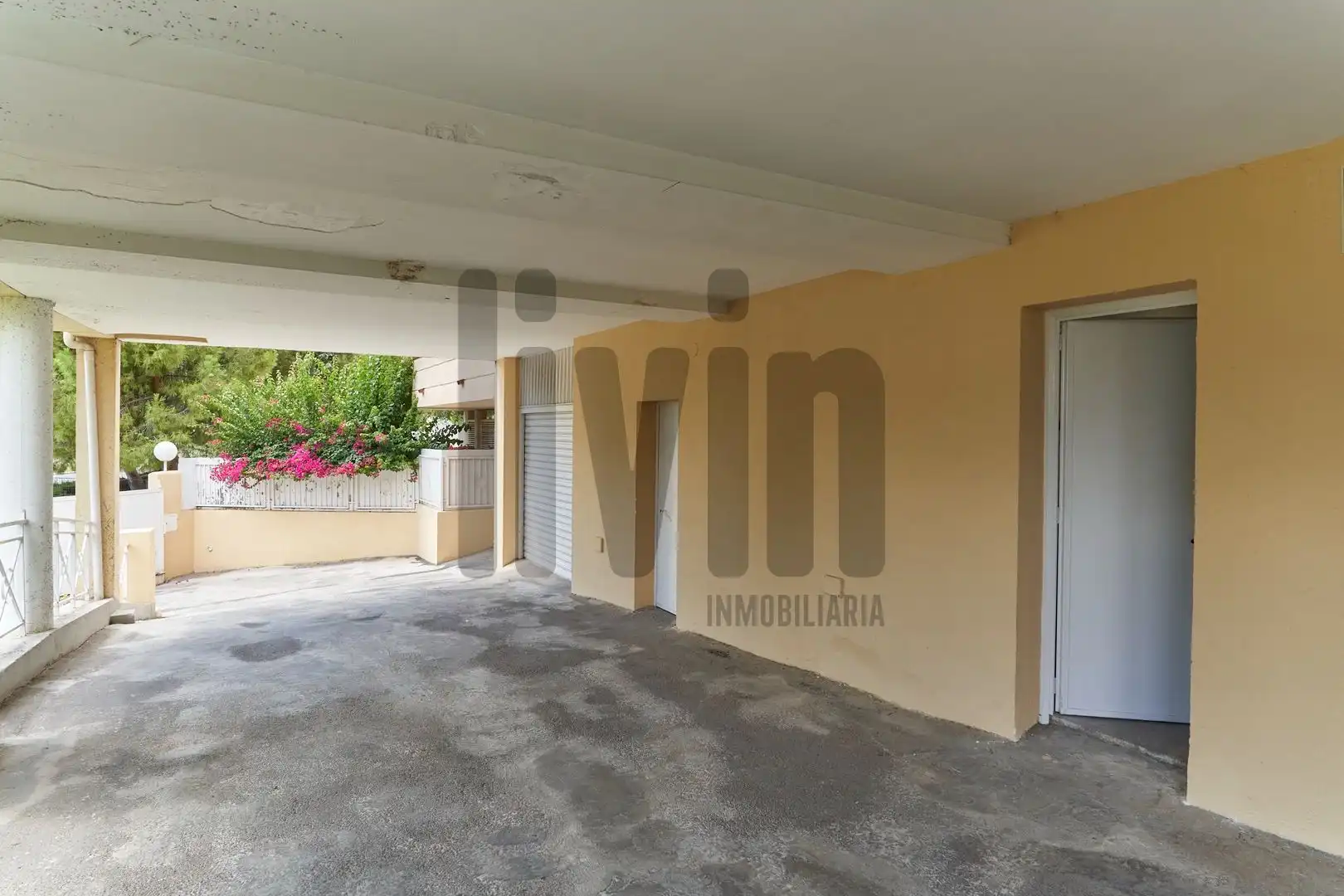 Parking of Houses for sale in Jaén  with Air Conditioner, Heating and Terrace