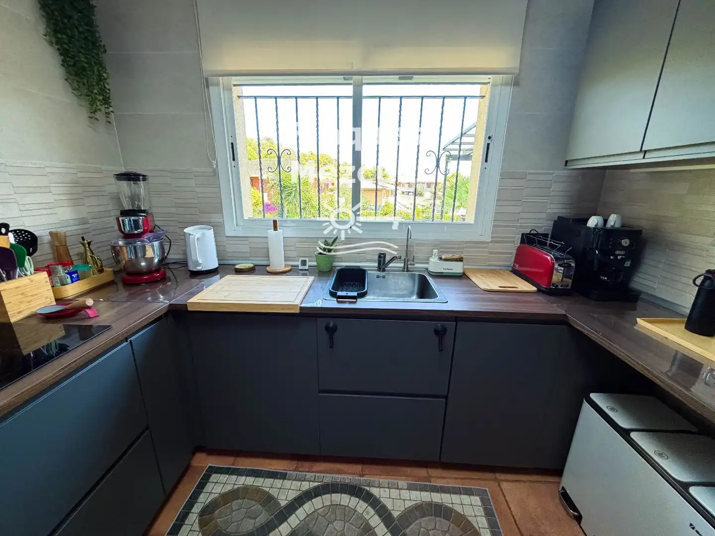 Cocina de Casa o chalet en venta en Roda de Berà con Aire acondicionado, Calefacción y Terraza