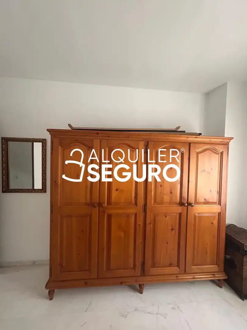 Schlafzimmer von Wohnung zur Miete in La Zubia mit Klimaanlage, Heizung und Terrasse