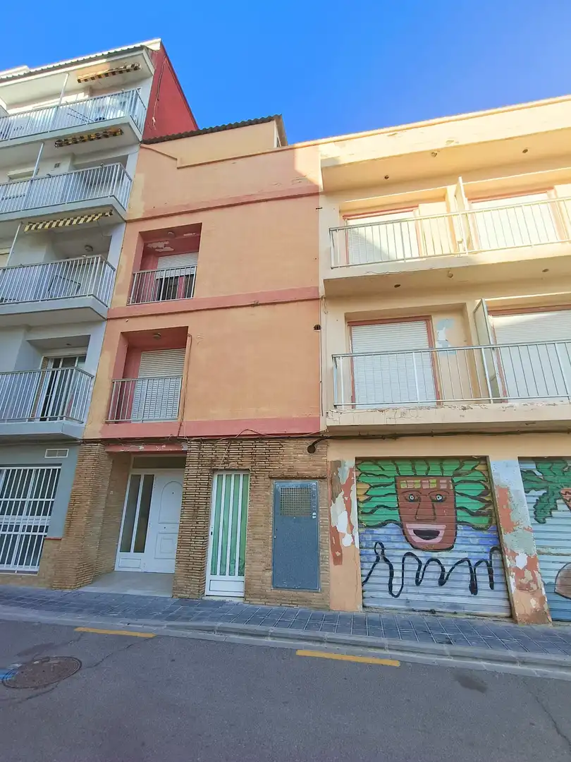 Außenansicht von Gebäude zum Verkauf in Valencia