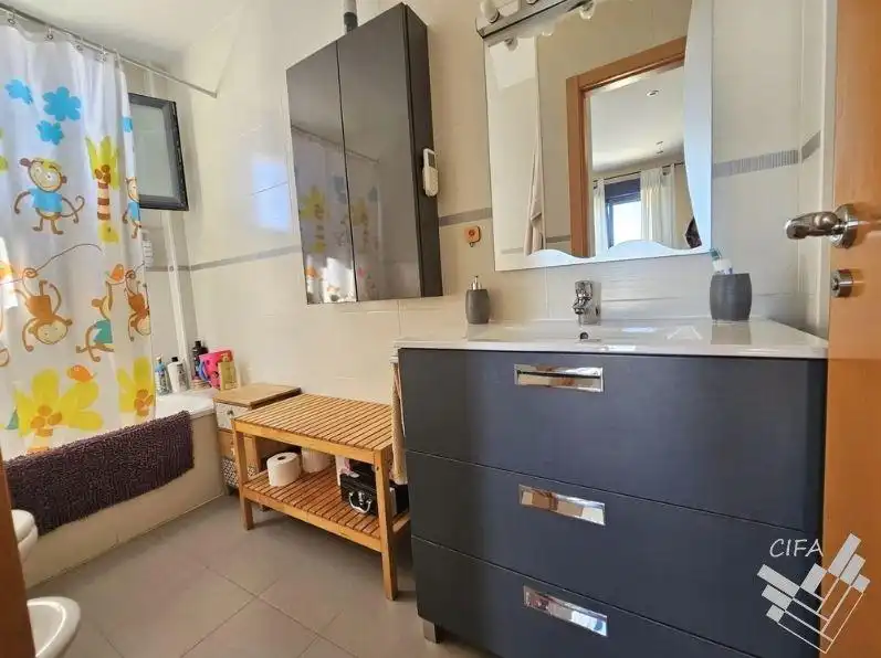 Baño de Casa adosada en venta en Peñíscola / Peníscola con Calefacción, Jardín privado y Trastero