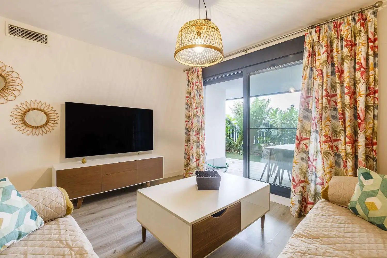Sala de estar de Apartamento de alquiler en Vélez-Málaga con Terraza