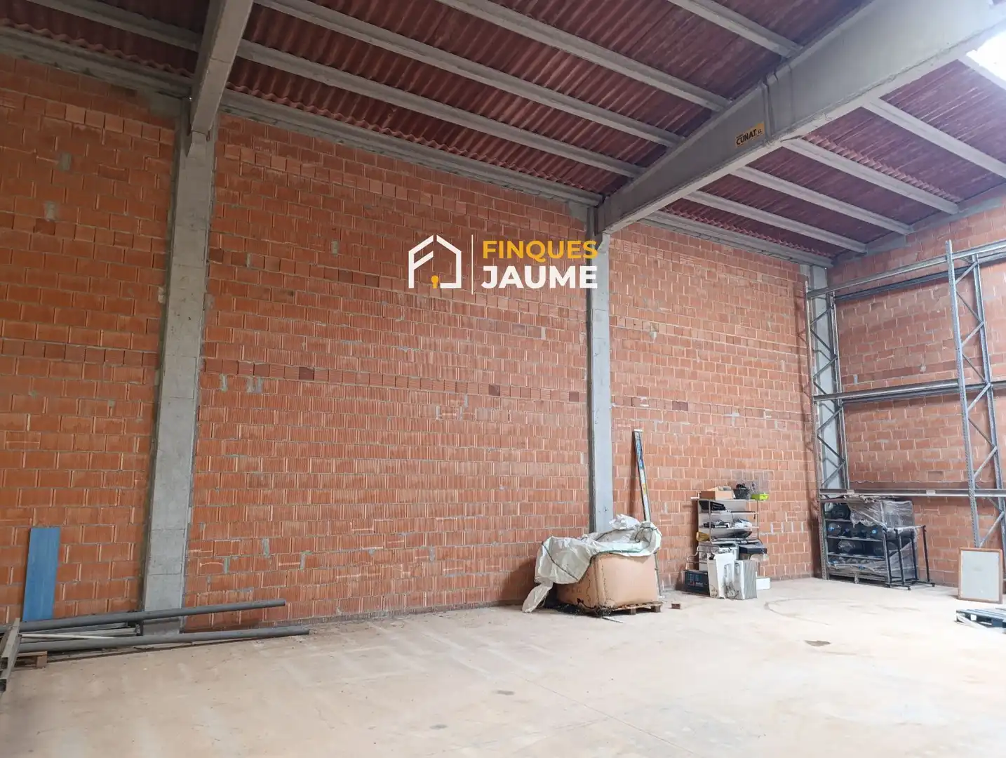 Industrial buildings for sale in LV-3024, Preixens
