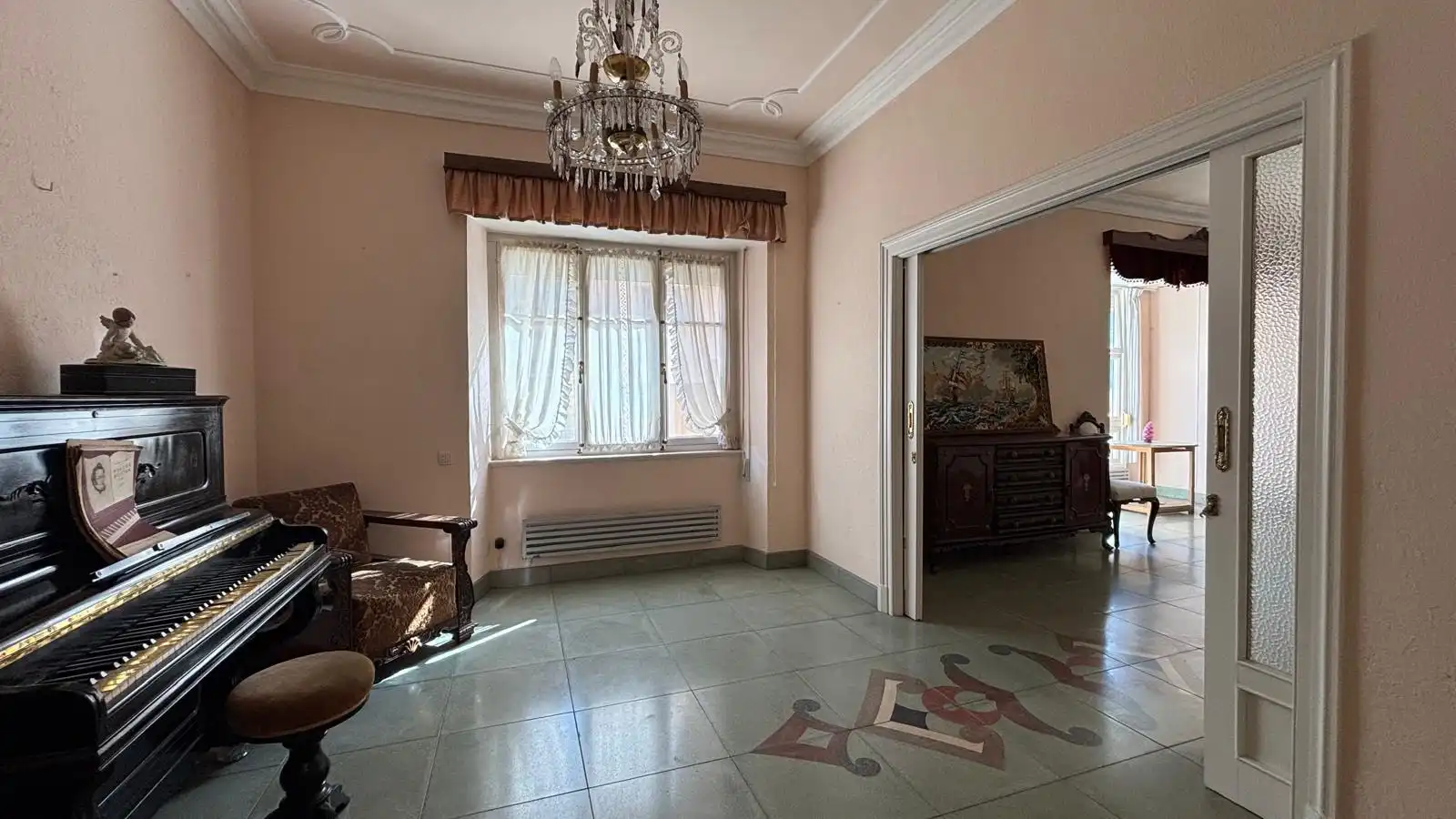 Piso con terraza en venta en Calle Puertas de Murcia 13, imagen 2