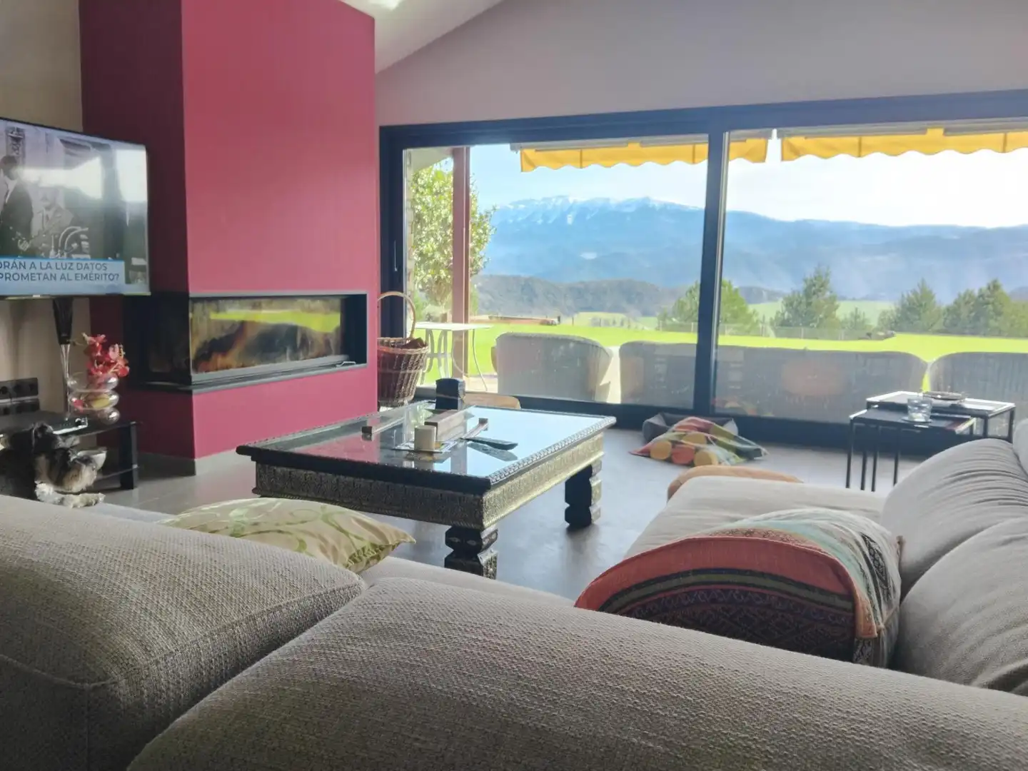 Living room of Houses for sale in Montferrer i Castellbò  with Heating
