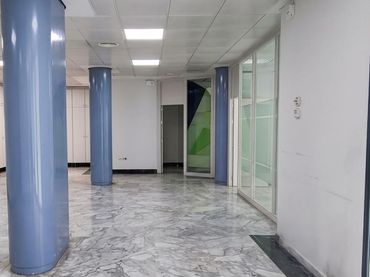 Local comercial en alquiler en Calle Ayala