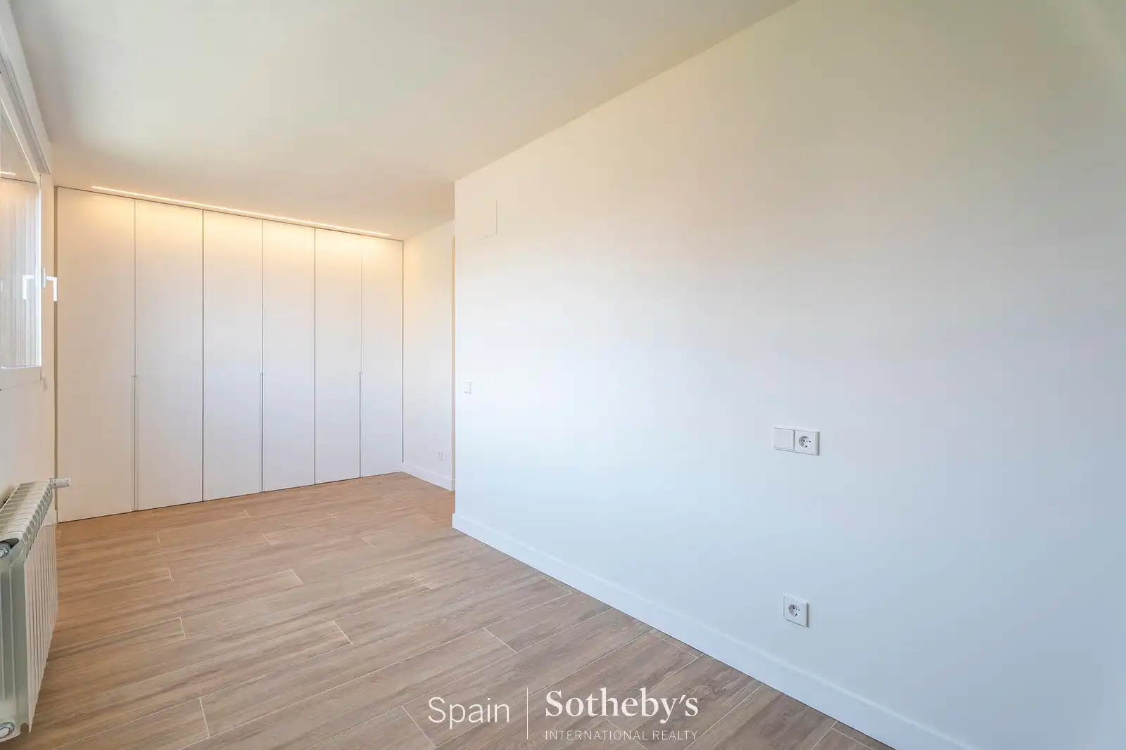 Apartamento con piscina en alquiler en Calle de la Infanta María Teresa, imagen 28