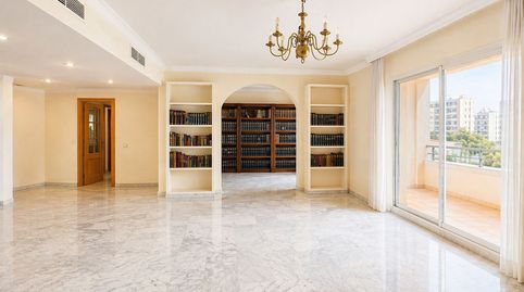 Foto 4 de Piso en venta en Casco Antiguo, Marbella