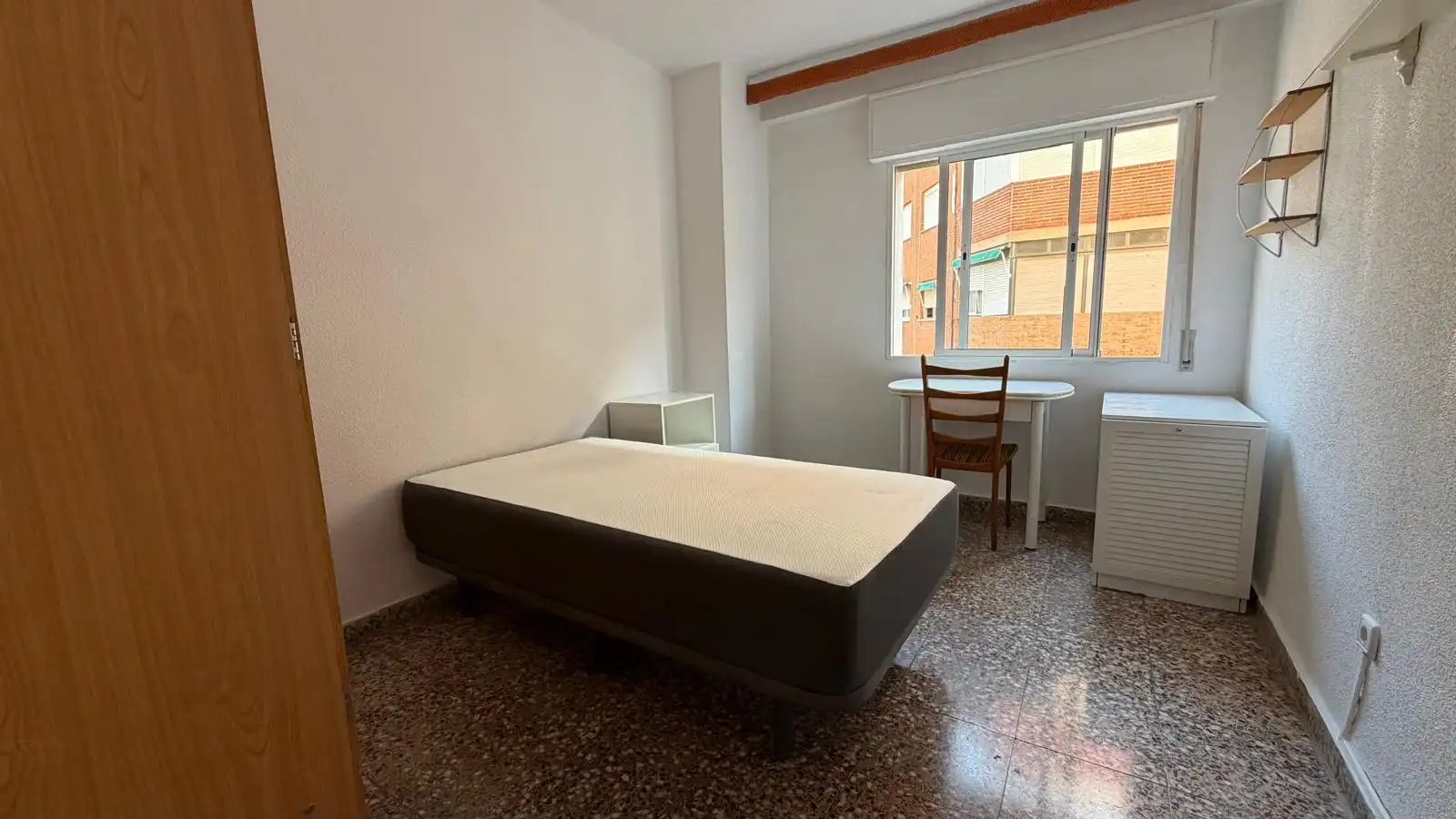 Dormitori de Pis de lloguer en Cartagena amb Aire condicionat, Calefacció i Terrassa