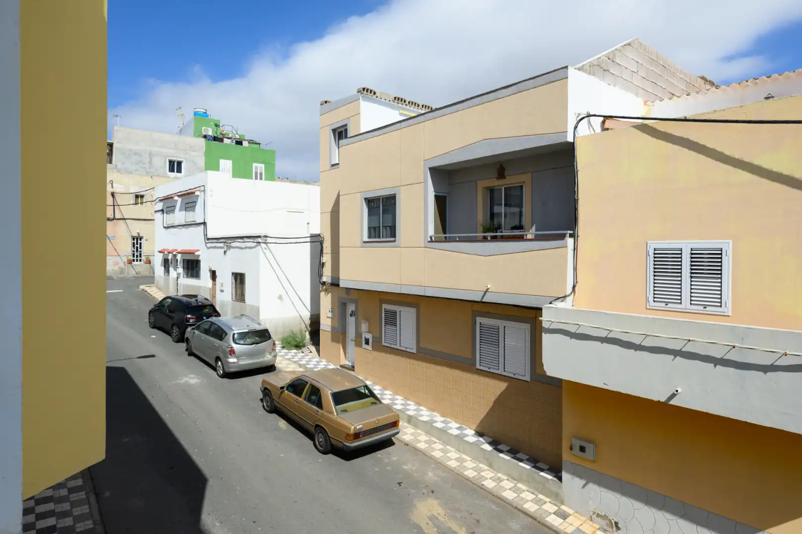 Vista exterior de Apartamento de alquiler en San Bartolomé de Tirajana con Aire acondicionado, Amueblado y Lavadora