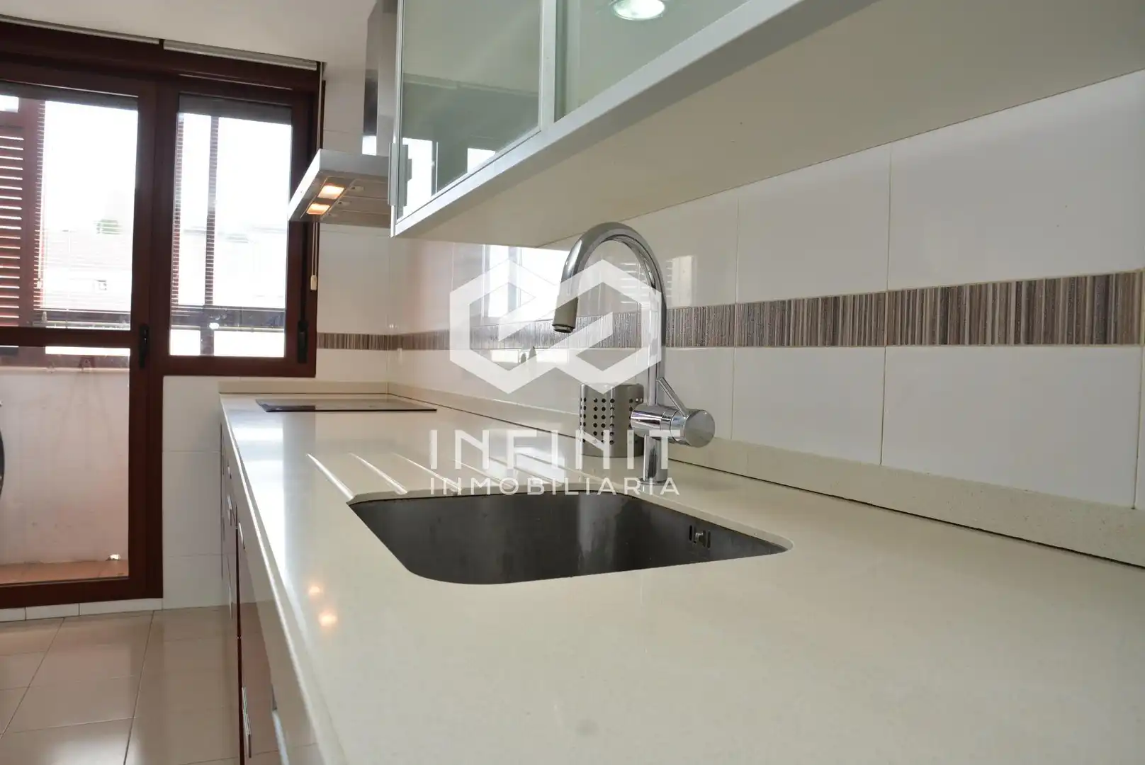 Cocina de Piso en venta en Guadalajara con Calefacción, Terraza y Trastero