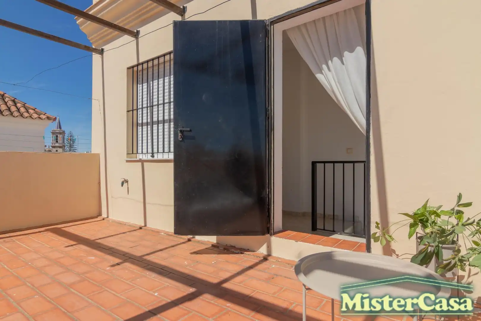 Vista exterior de Casa o xalet en venda en Chipiona amb Aire condicionat i Terrassa