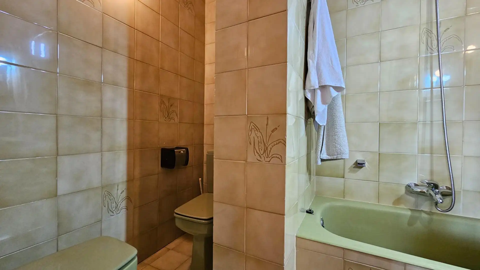 Baño de Piso en venta en  Palma de Mallorca con Aire acondicionado, Calefacción y Terraza