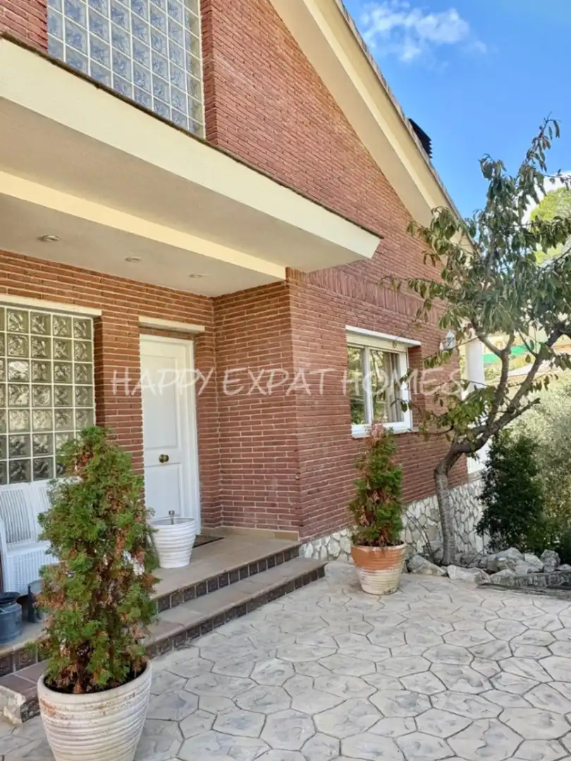 Chalet con piscina en venta en Olivella, imagen 4