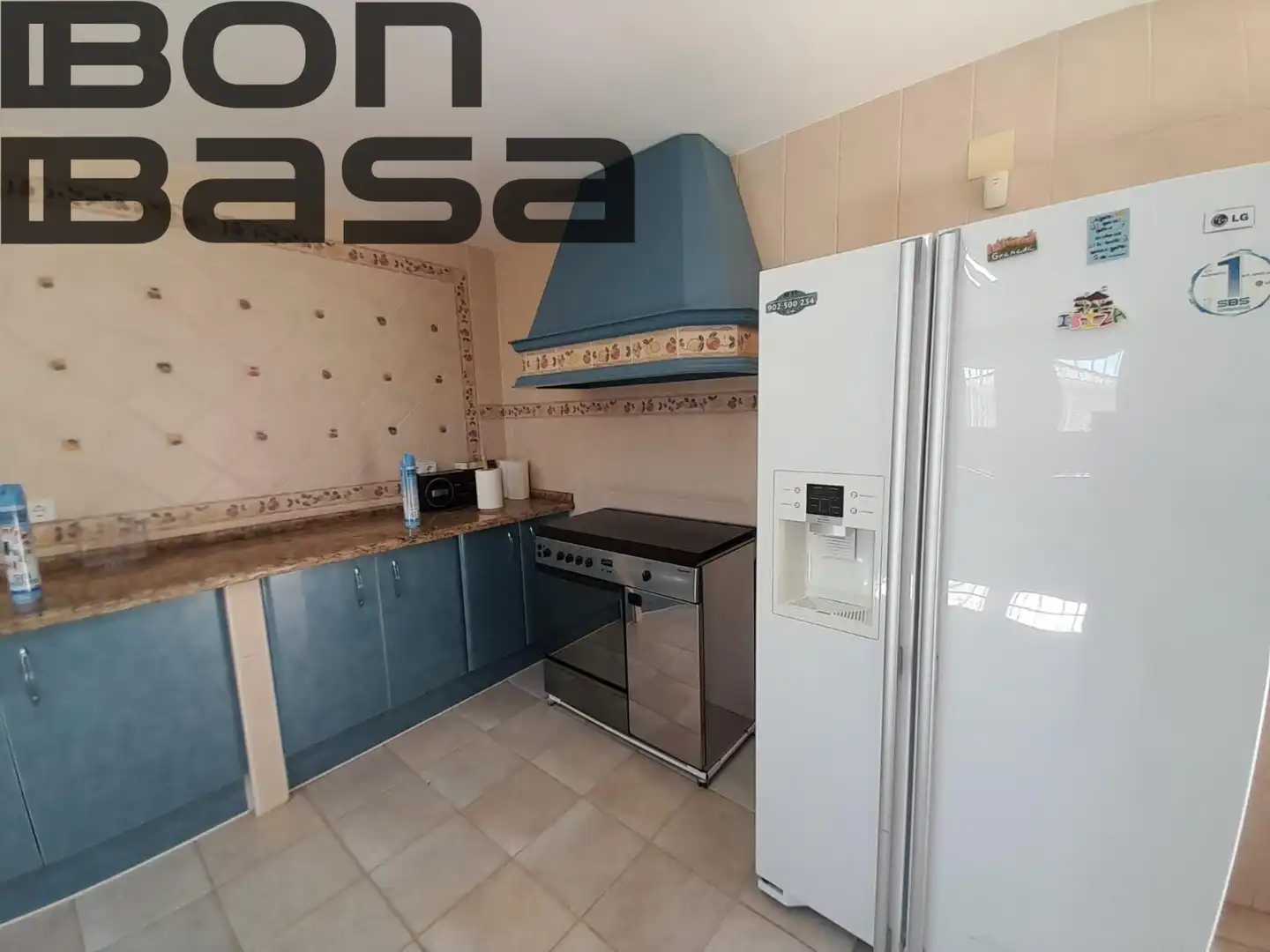 Cuina de Casa o xalet en venda en Alicante / Alacant amb Aire condicionat, Jardí privat i Piscina
