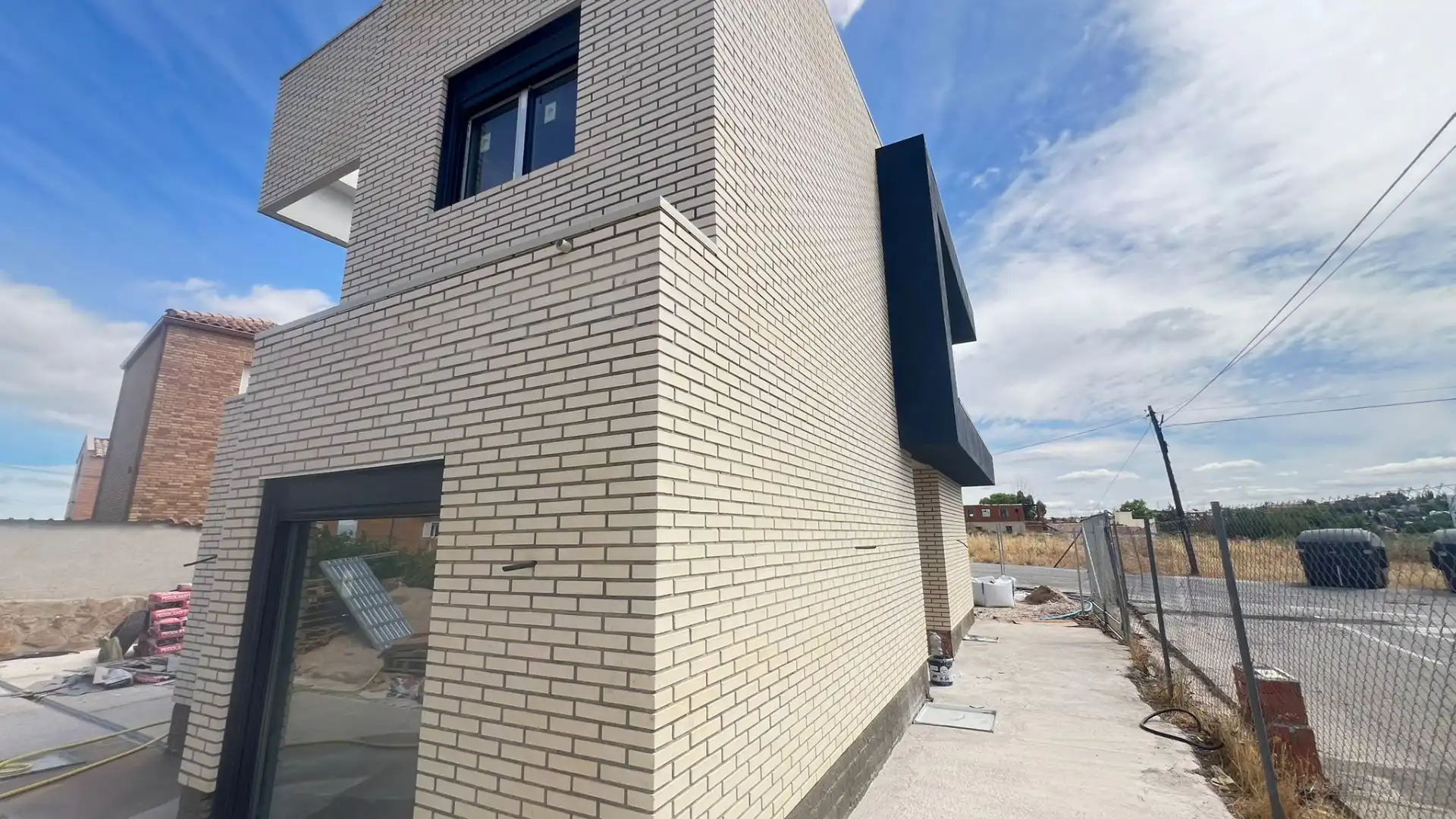 Vista exterior de Casa o chalet en venta en Móstoles con Aire acondicionado, Calefacción y Jardín privado