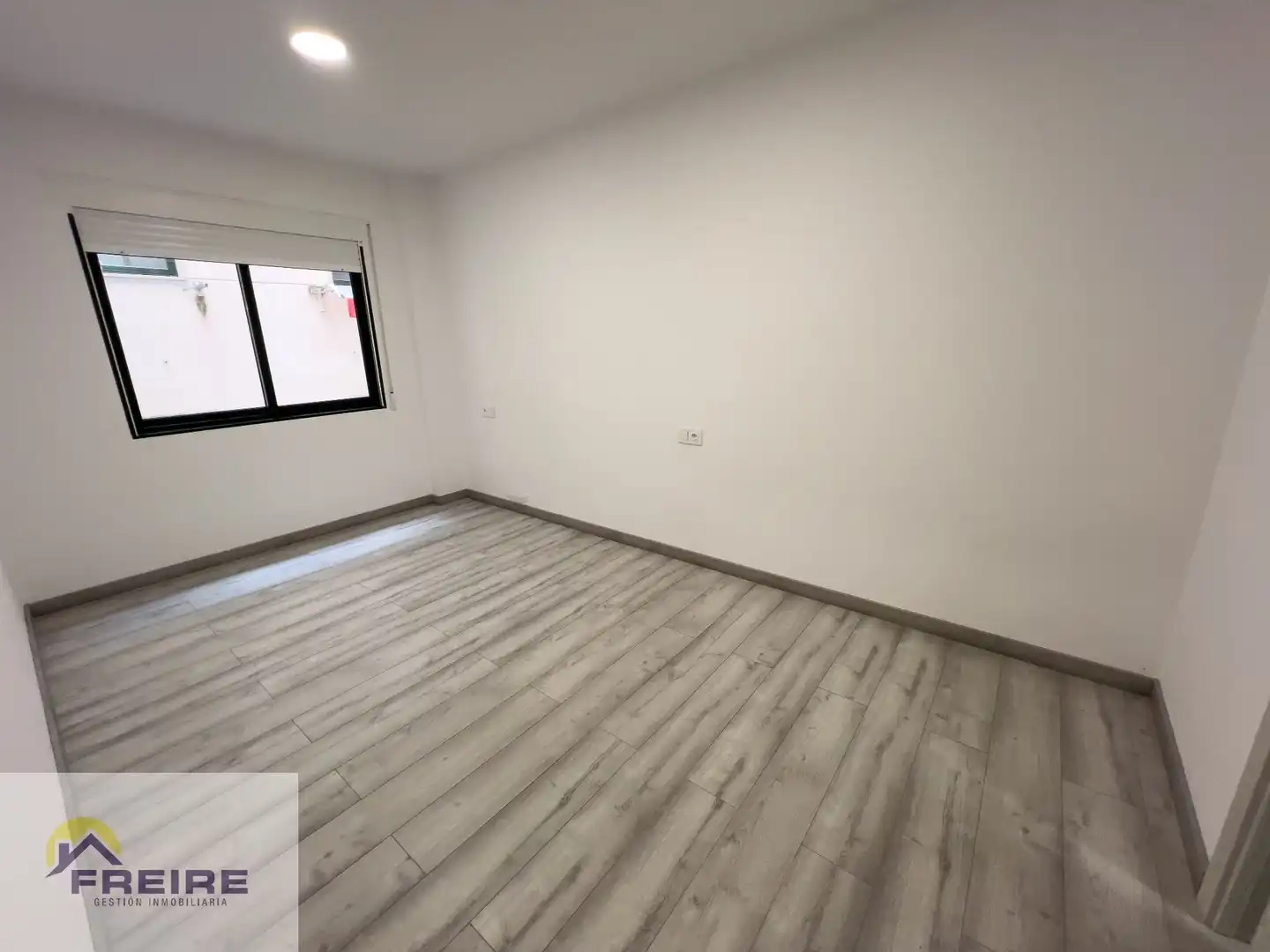 Bedroom of Flat for sale in Bueu  with Air Conditioner and Heating