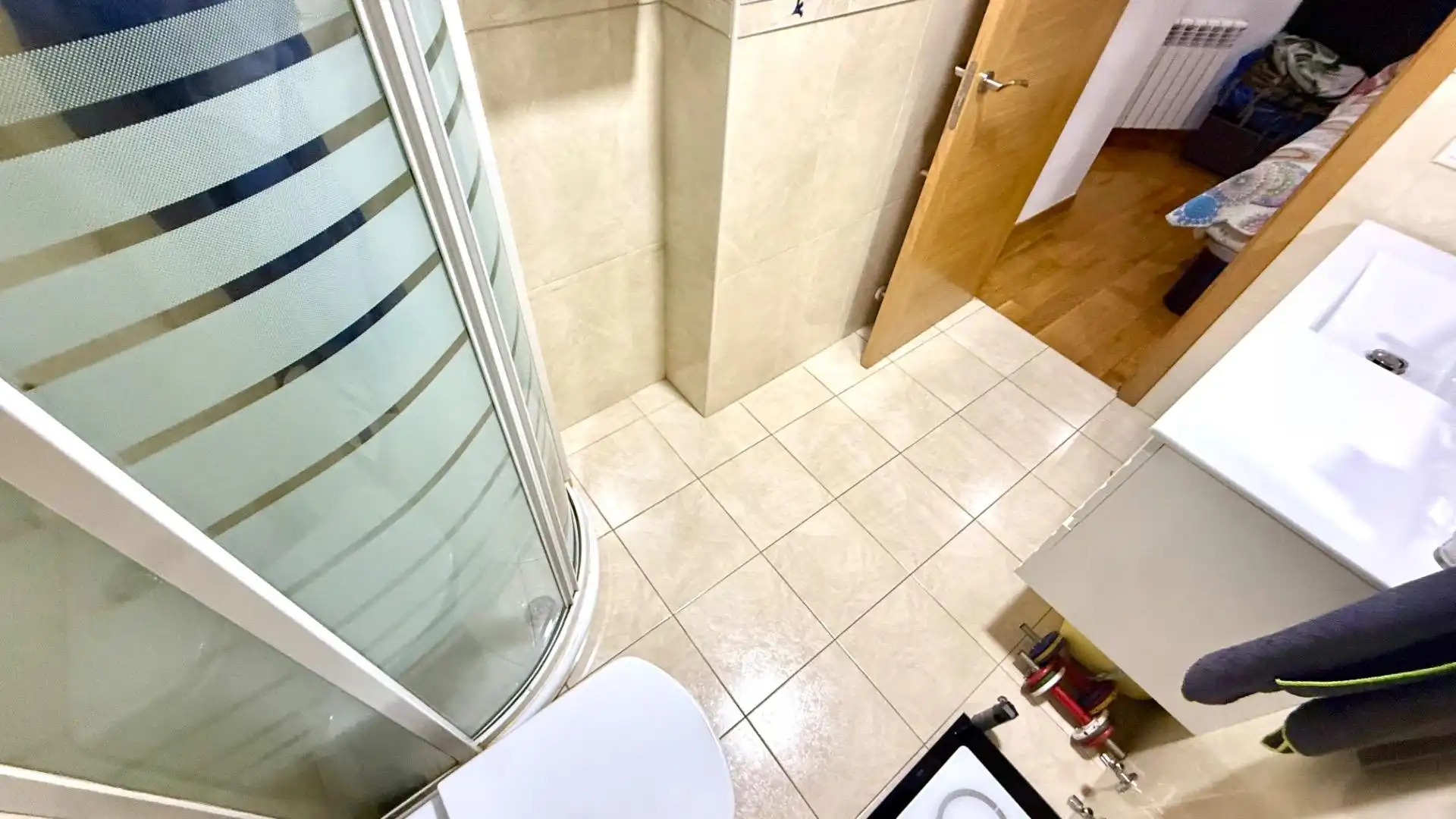 Baño de Piso de alquiler en Ourense Capital  con Calefacción y Trastero