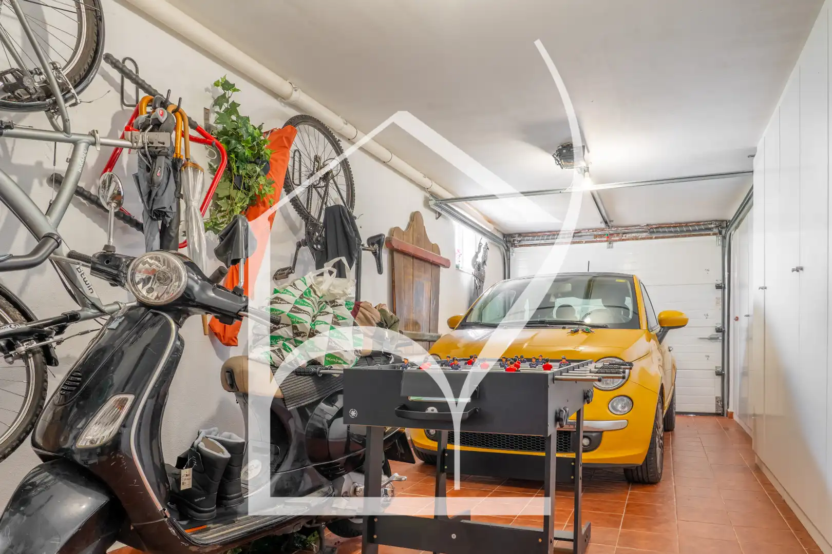 Parking of Detached homes for sale in Arapiles  with Heating, Terrace and Swimming Pool