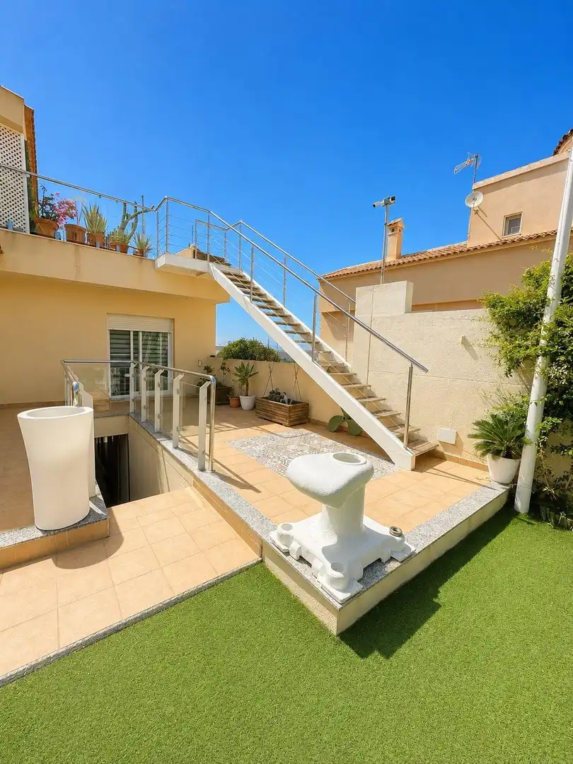 Terraza de Casa o chalet en venta en Cartagena con Aire acondicionado, Calefacción y Jardín privado