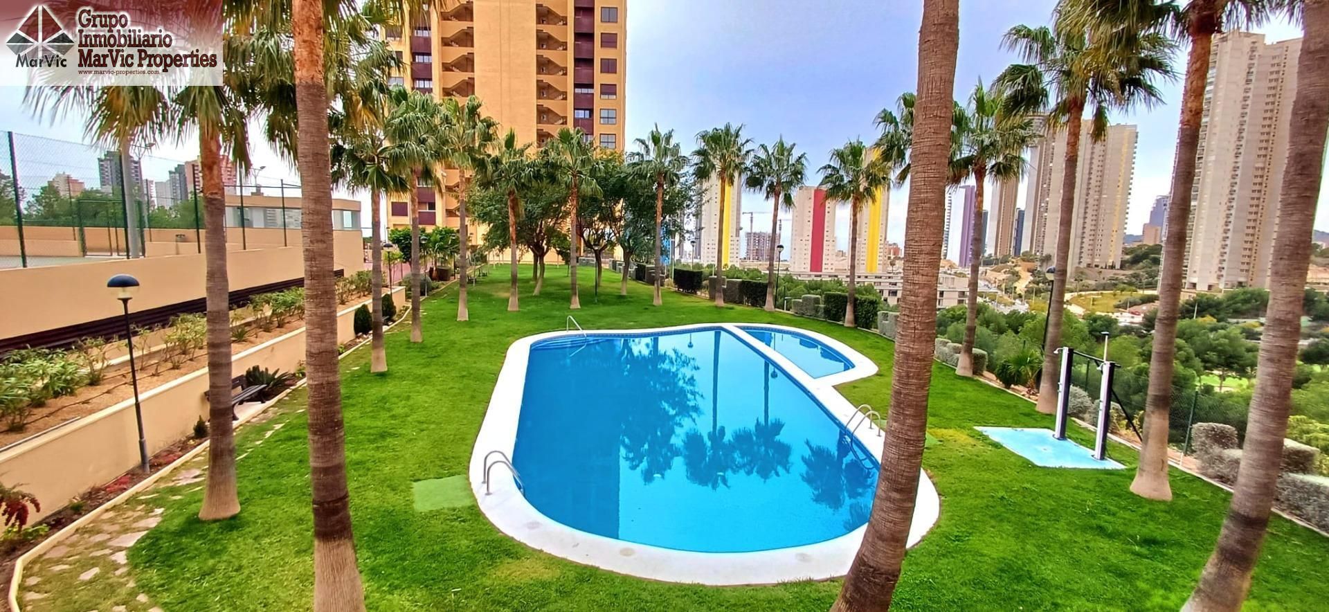 Swimming pool of Flat for sale in Benidorm  with Air Conditioner, Heating and Private garden