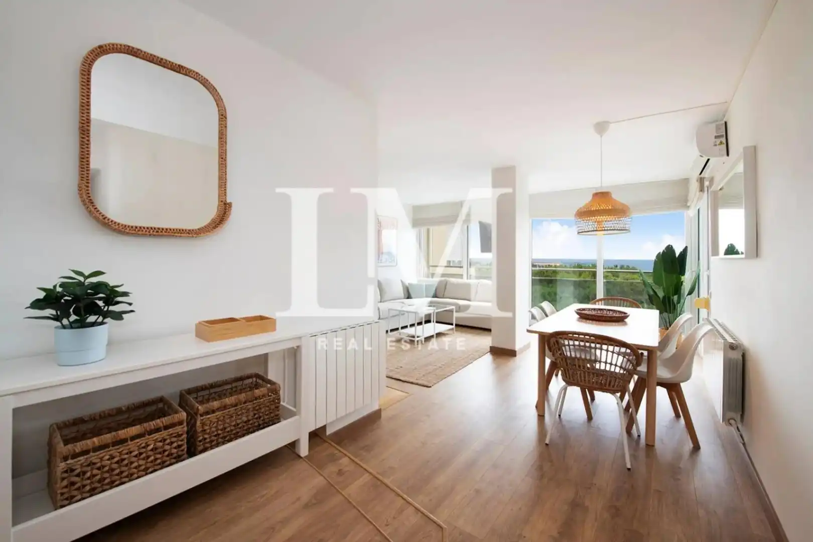 Vista exterior de Apartamento de alquiler en Gavà con Aire acondicionado, Terraza y Amueblado