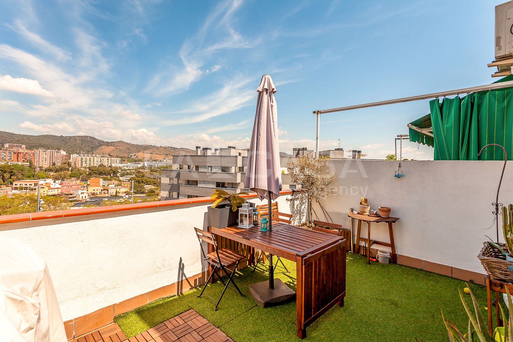 Piso en venta en Carrer de Dante Alighieri, El Carmel, Horta - Guinardó