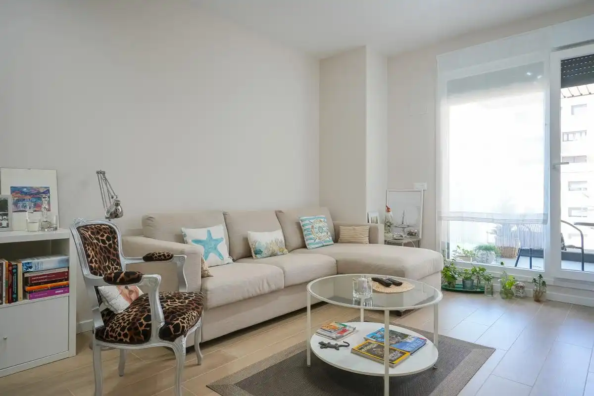 Living room of Flat for sale in Madrid  with Air Conditioner, Heating and Private garden