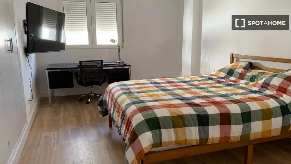 Habitación de Piso de alquiler en Cartagena con Aire acondicionado, Calefacción y Amueblado