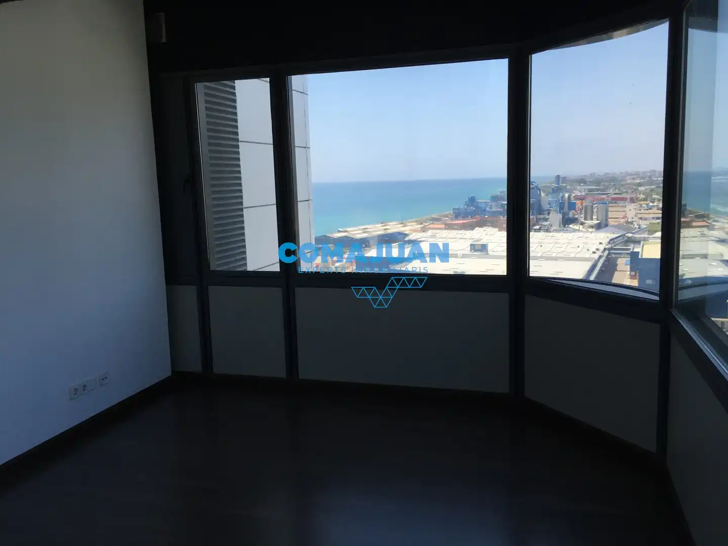 Habitación de Oficina de alquiler en Mataró