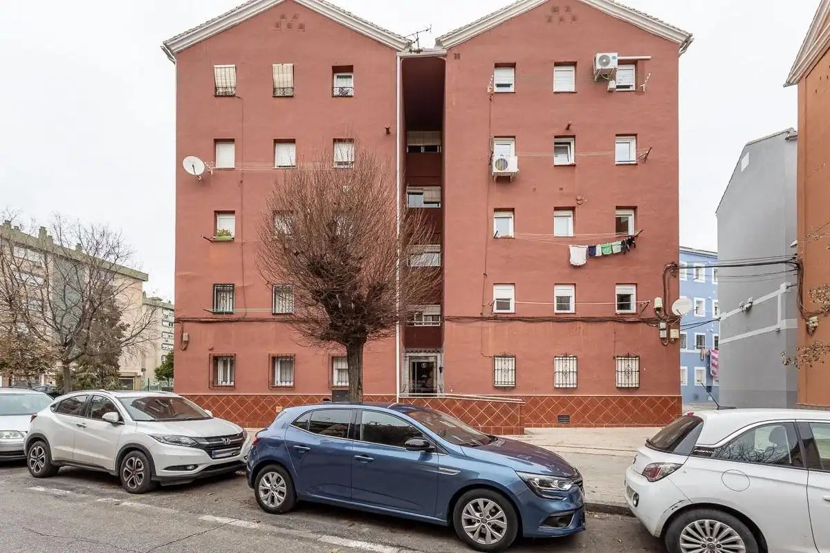 Vista exterior de Pis en venda en Granada amb Aire condicionat i Parquet