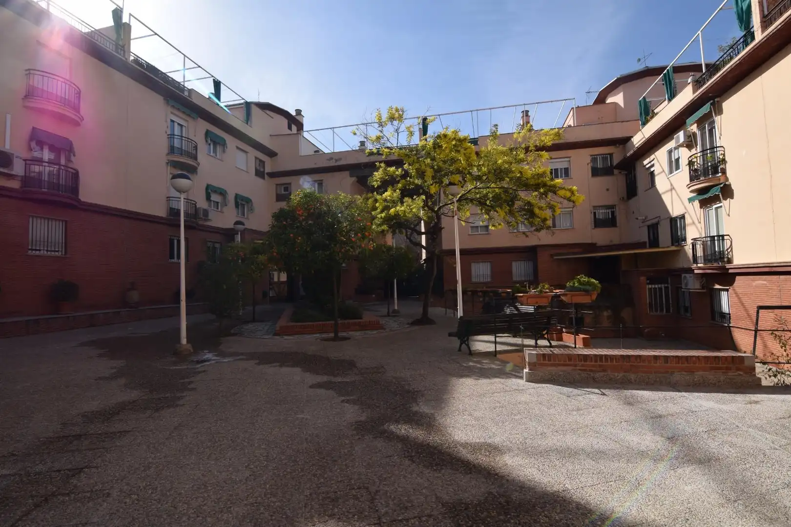 Außenansicht von Garage zur Miete in Granada