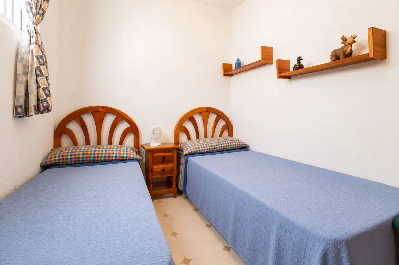 Bedroom of Apartments for sale in Benidorm