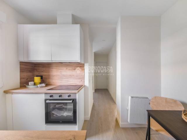 Piso en Venta en Av. de Daroca en Ventas