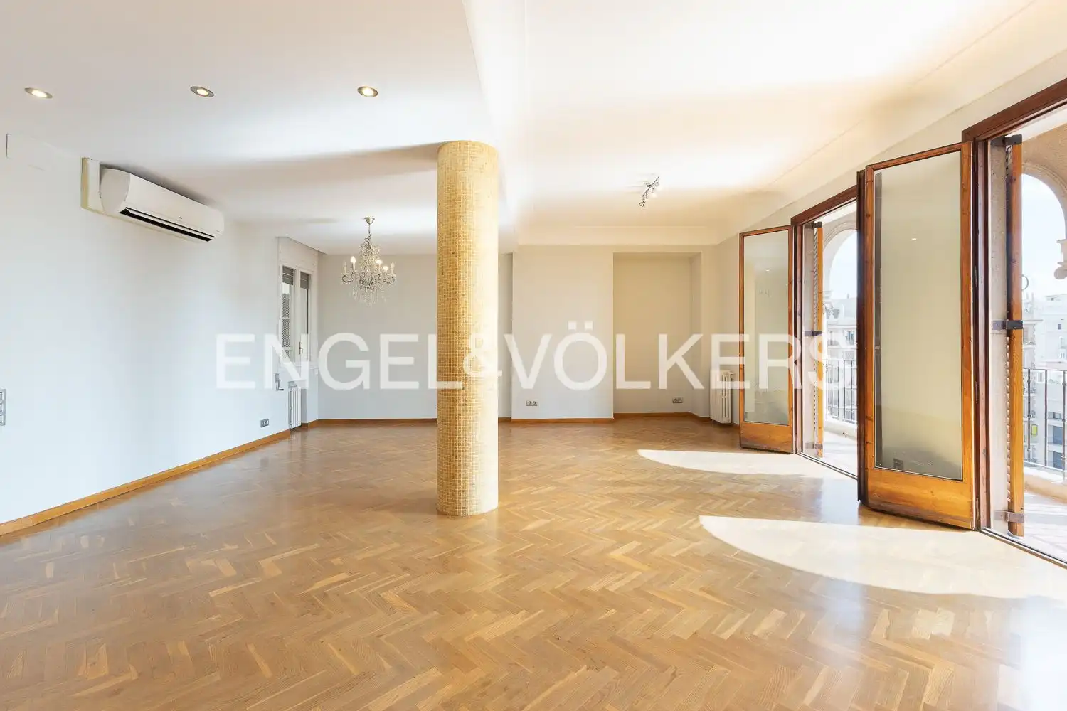 Esszimmer von Wohnung zur Miete in Valencia mit Klimaanlage, Heizung und Parkett