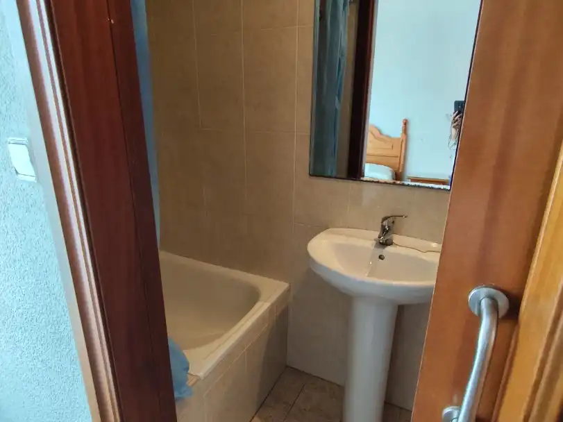 Badezimmer von Wohnung zur Miete in  Zaragoza Capital mit Balkon
