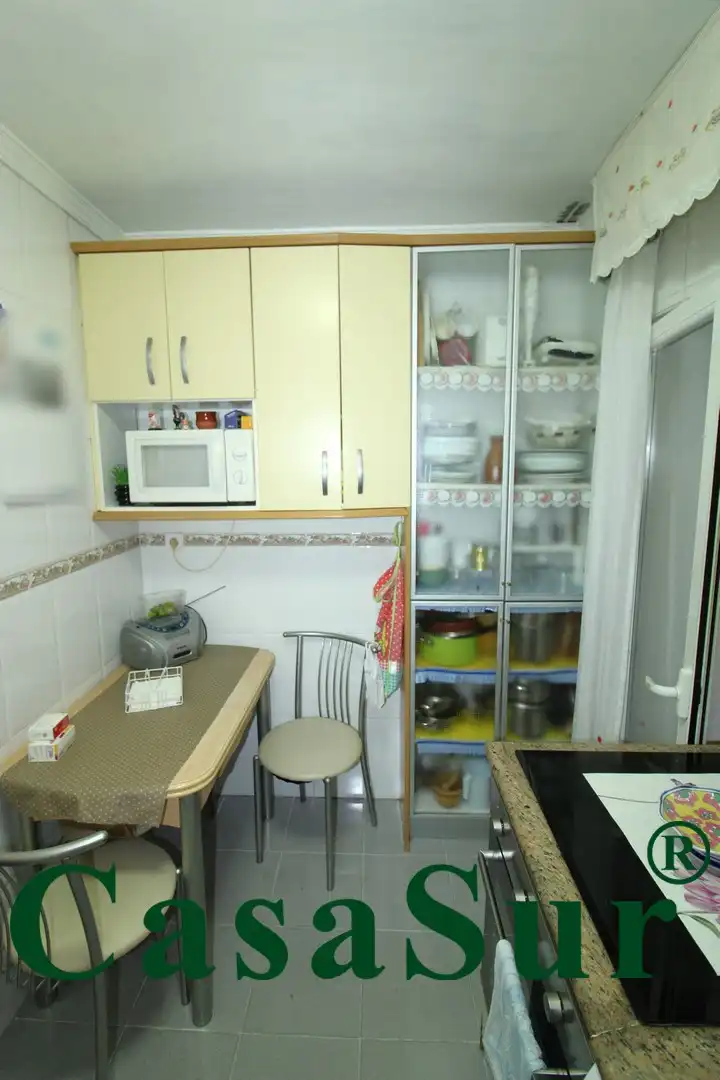Cuina de Pis en venda en Valladolid amb Calefacció, Terrassa i Traster